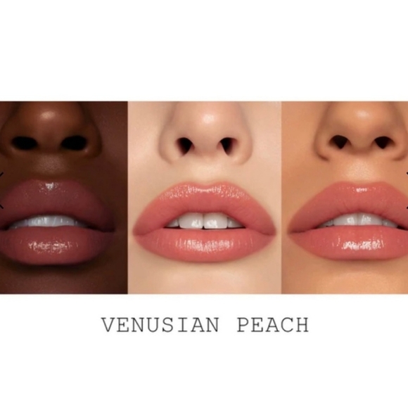 VENUSIAN PEACH - Pat McGrath Labs X Bridgerton SatinAllure Lipstick - Picture 2 of 3